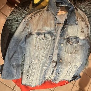 NWT HOLLISTER JEAN JACKET , medium, jean destroyed look.     ❤️